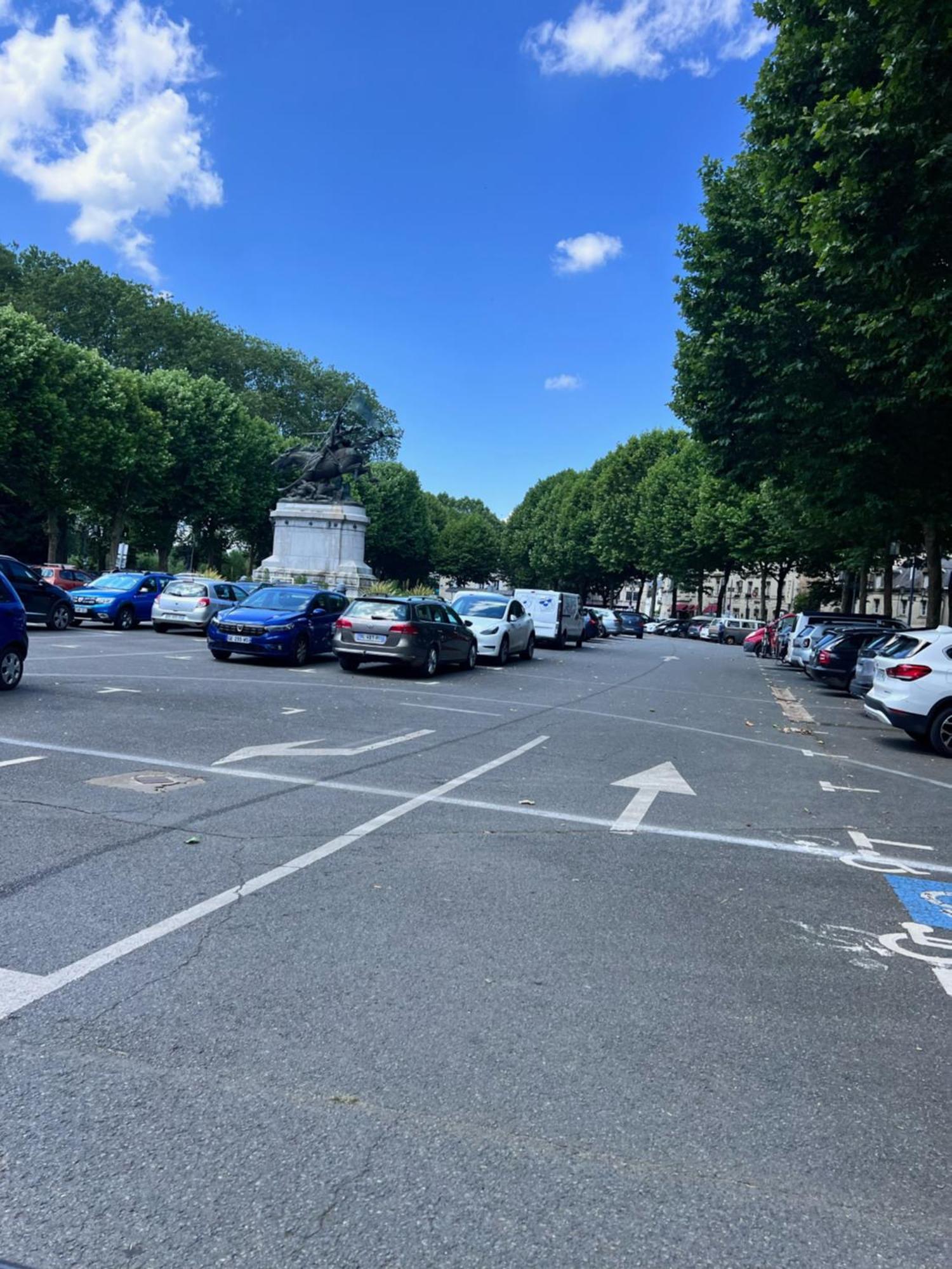 Le Badebec, Appt Dans Maison Typique Avec Jardin Prive Chinon Exteriér fotografie